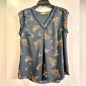 My Danielle cap-sleeve women’s blouse, lined. Size L.